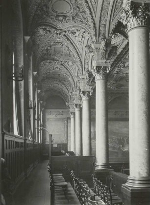 Frankfurt, Empore im Ratssaal : Frankfurt. Römer (Rathaus). Römerberg 21. Empore im Ratssaal ("Kaisersaal")