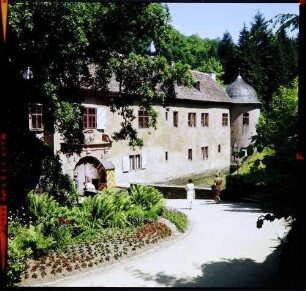 Mespelbrunn: Eingang am Schloss