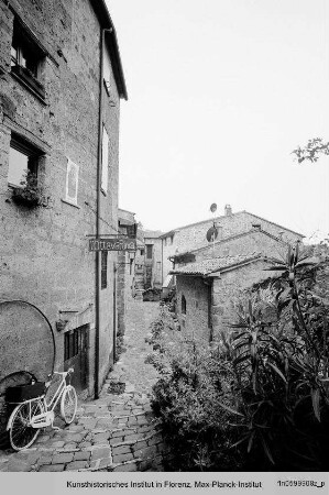 Via del Borgo, Sorano