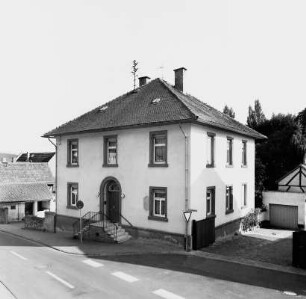 Pfarrhaus; Wölfersheim, Münzenberger Straße 26