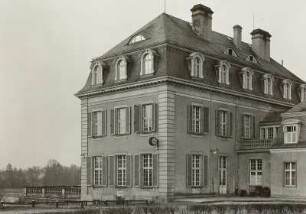 Groß-Plasten. Landwirtschaftliche Fachschule (ehemaliges Herrenhaus). Außenansicht