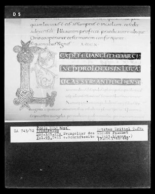 Evangeliar des Claude Fauchet — Teil einer Schriftseite mit der Initiale H, Folio 105