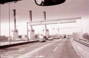 Berlin: Stadtautobahn Süd; mit BEWAG Kraftwerk