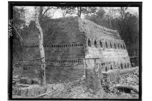 Ziegelofen : Thailand. Ein Ziegelofen im Dschungel, 1908/1913
