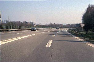 Ausfahrt Nebenfahrbahn (Singen Richtung Stuttgart)