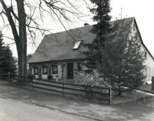 Ebersbach-Neugersdorf, Karl-Liebknecht-Straße 62. Wohnhaus (1801/1850)