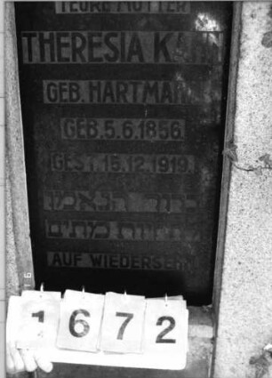 Grabstein 1672 [Hahn S. 114 Grab-Nr. 2539]: Grabstein 1672 (Detailaufnahme 2) [Hahn S. 114 Grab-Nr. 2539]