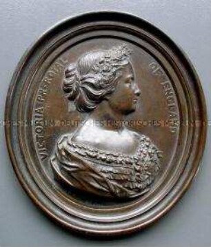 Medaillon mit dem Bildnis der Prinzessin Victoria von England