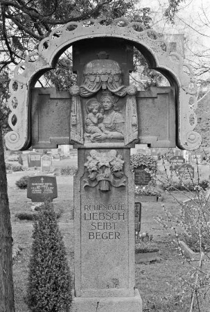 Dresden-Friedrichstadt. Alter (Innerer) Katholischer Friedhof. Grabmal der Familien Liebsch, Seibt und Beger