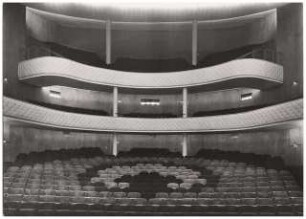 Nationaltheater, Weimar Wiederaufbau: Zuschauerraum von der Bühne aus