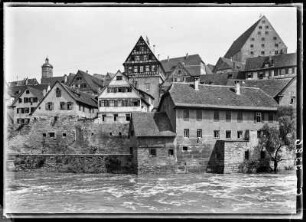 Schwäbisch-Hall. Blick über den Kocher zur Altstadt