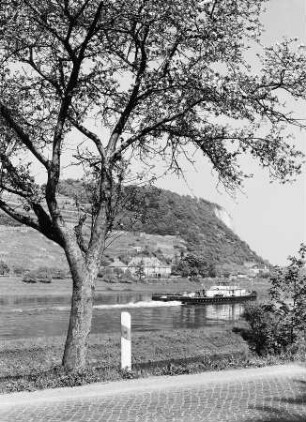 Meißen. Spaargebirge mit Boselfelsen : Meißen. Spaargebirge mit Boselfelsen. Ansicht über die Elbe