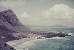 Reisefotos. Küstenabschnitt (vielleicht im Mittelmeer)