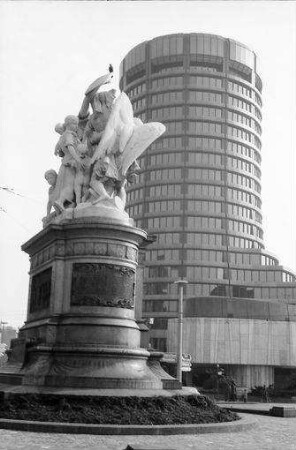 Basel: Turmhaus Bank für Internationalen Zahlungsausgleich