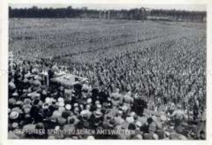 Adolf Hitler spricht auf dem Reichsparteitag 1933