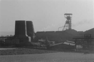 Teutschenthal? Schachtanlage mit Förderturm