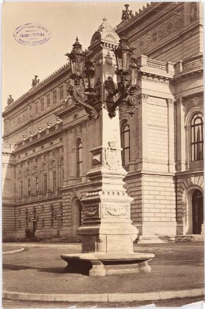 Neues Theater (Oper), Frankfurt/Main: 2-armiger Kandelaber vor dem Theater: Ansicht 1:20