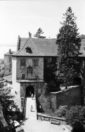 Meersburg: Vom Fenster des neuen Schlosses auf altes Schloss