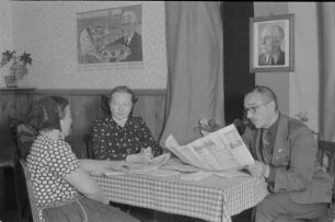 Aufklärungslokal der Nationalen Front in Ralbitz : Wujasnjenski lokal Nacionalneje fronty w Ralbicach.
