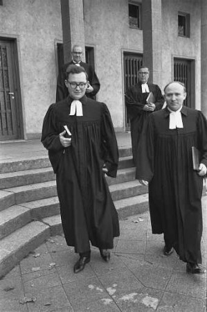 Ordination des Pfarrkandidaten Ulrich Steuernagel in der Markuskirche.