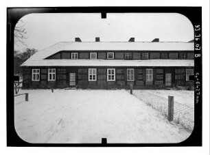 Baruth/Mark-Glashütte, Hüttenweg 8. Arbeiterwohnhaus (um 1840). Gartenfront