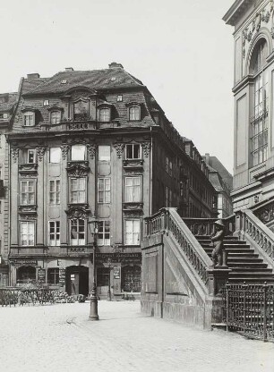 Jüdenhof, Dinlingerhaus, Ansicht mit der Freitreppe des Johanneums
