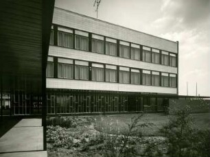 Volksschule Heusenstamm, 1966