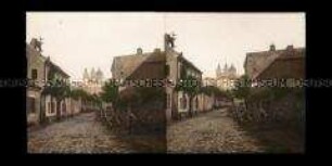 Straße mit Blick zum Kloster Melk