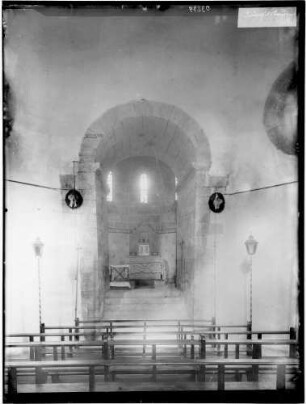 Grünsfeldhausen Achatiuskapelle (Doppel-Oktogonbau) Innenansicht zum Chor