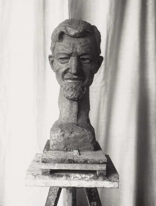 Porträtkopf Hans Richter : Porträtkopf Hans Richter. Zon (vor 1945; E. Richter). Dresden-Südvorstadt, Eisenstuckstraße, Atelier der Künstlerin
