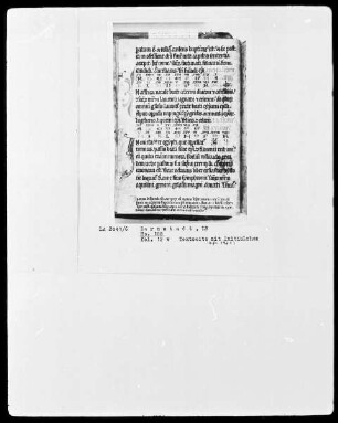 Martyrologium und Regula — Martyrologium — Zwei Initialen I (n), Folio 12verso