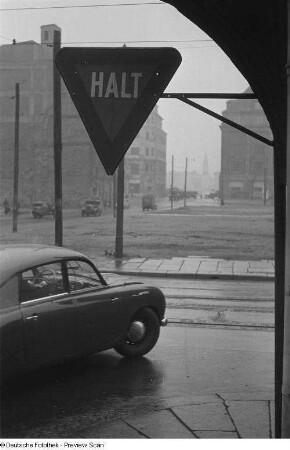 Verkehrszeichen in der Innenstadt