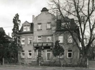 Dresden-Blasewitz, Tolkewitzer Straße 39. Wohnhaus (1886/1900)