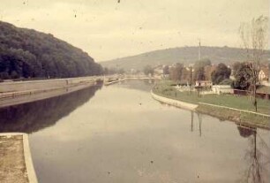 Esslingen, Blick von der Adenauerbrücke flussabwärts