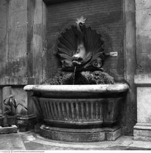 Brunnen