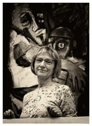 SABINE SACHS IN IHREM ATELIER