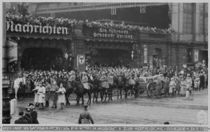 Dresden-Altstadt. Überführung des Leichnams vom Hauptbahnhof zur Hofkirche