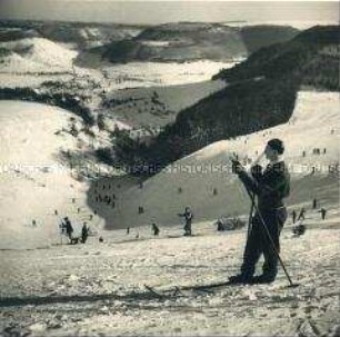 Skifahrer bei Degenfeld, Ostalb