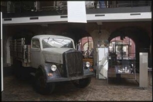 Sonderausstellung "Ich diente nur der Technik", 1995; Ausstellungsraum