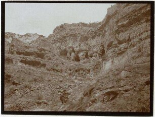 w. Kelt bei Kloster Höhlenbildung [wadi kelt]