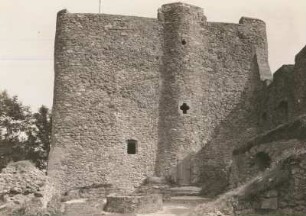 Burgruine Frauenstein : Westseite des "Dicken Märten"