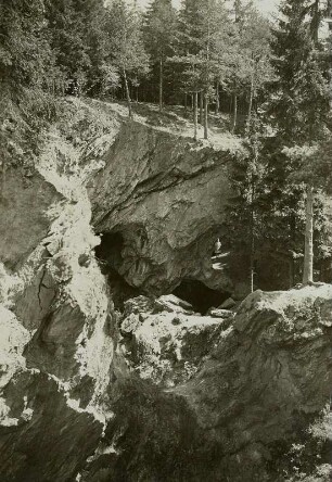 Kalkbergwerk am Kuhstein : Erzgebirge. Ehemaliges Kalkbergwerk am Kuhstein. Gesamtansicht der Grube