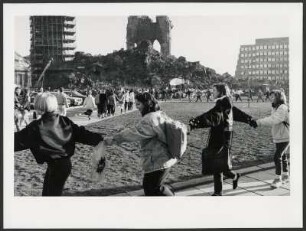 Schülerdemo gegen den Golfkrieg an der Frauenkirche