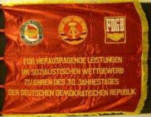 Ehrenbanner der SED