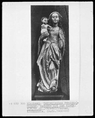 Altarwerk — Altarschrein — Maria mit dem Kinde