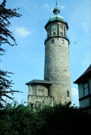 Neideckturm mit Resten eines Anbaus