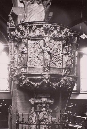 Aschaffenburg, Stiftskirche St. Peter und Alexander : Aschaffenburg. Stiftskirche St. Peter und Alexander. Kanzel (Hans Juncker, Sandstein, Marmor, Alabaster, 1602)
