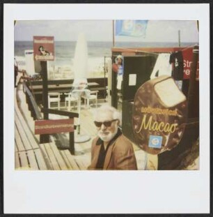 Wolfram Siebeck am Strand bei Westerland auf Sylt