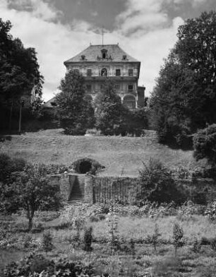 Klagenfurt. Schloss Annabichl (um 1580 und 1746/1755). Gartenseite