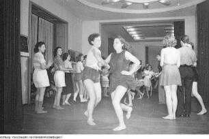 Dresden, Palucca Schule Dresden, Trainingsarbeit mit Kindern, 1950-1952